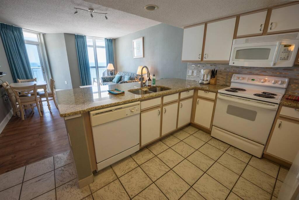 Baywatch Renovated, Unobstructed Oceanfront Views! Villa Myrtle Beach Bagian luar foto