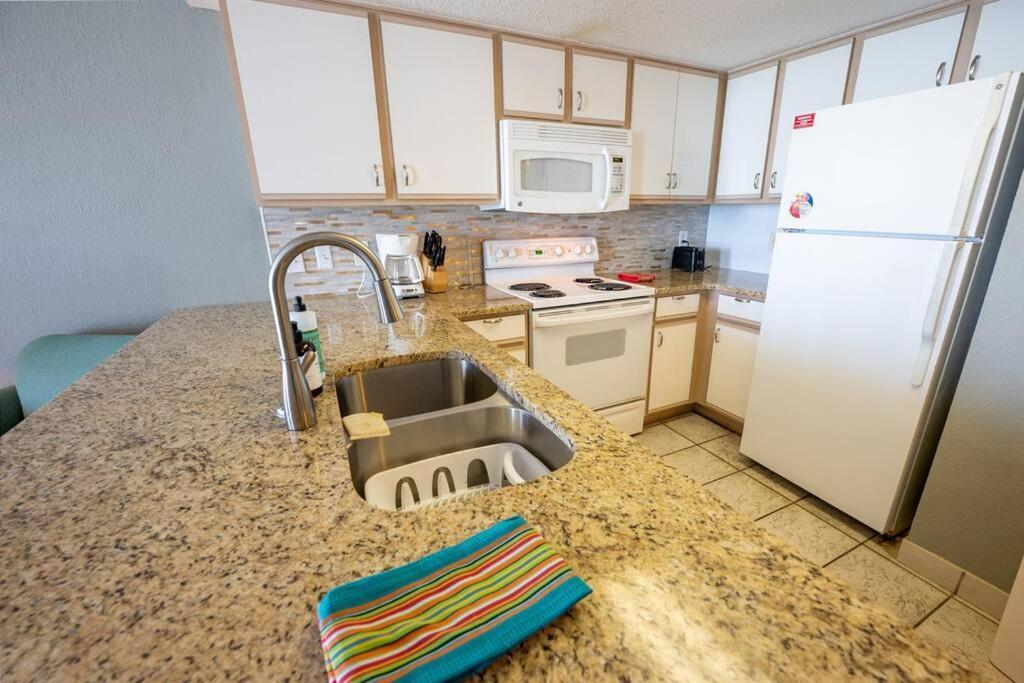 Baywatch Renovated, Unobstructed Oceanfront Views! Villa Myrtle Beach Bagian luar foto